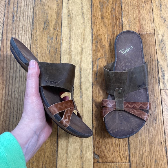 Cushe Mellow Coquira Leather Slip On Sandals 9 - Picture 4 of 8